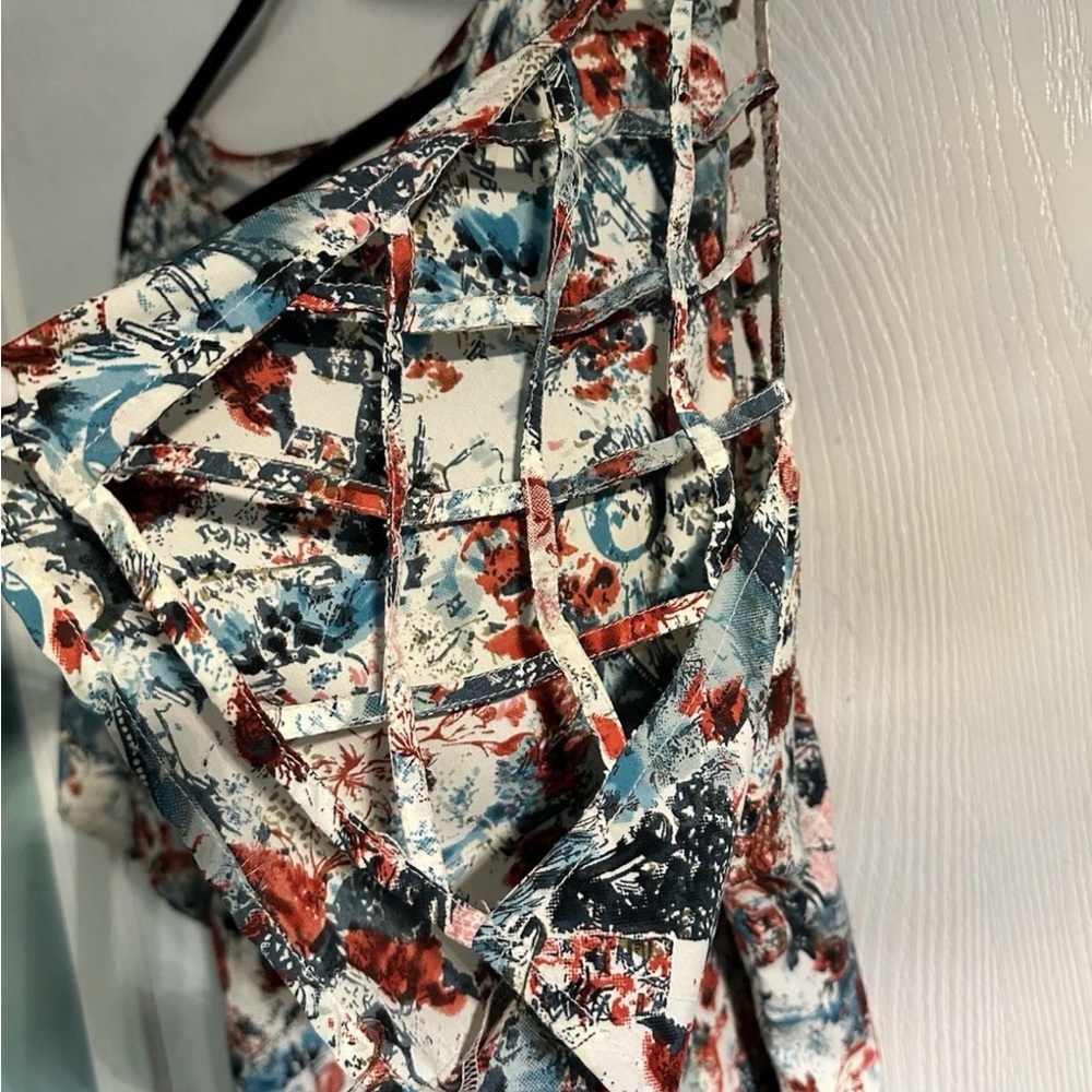 Charming Charlie Multicolor Abstract Blouse - Picture 4 of 6
